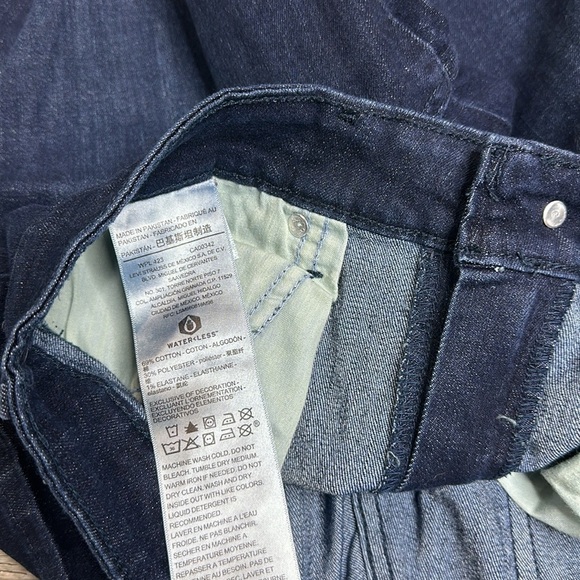 Signature by Levi Strauss Women’s Mid-Rise Bootcut Jeans Dark Blue Sz W32xL32 - Picture 11 of 11